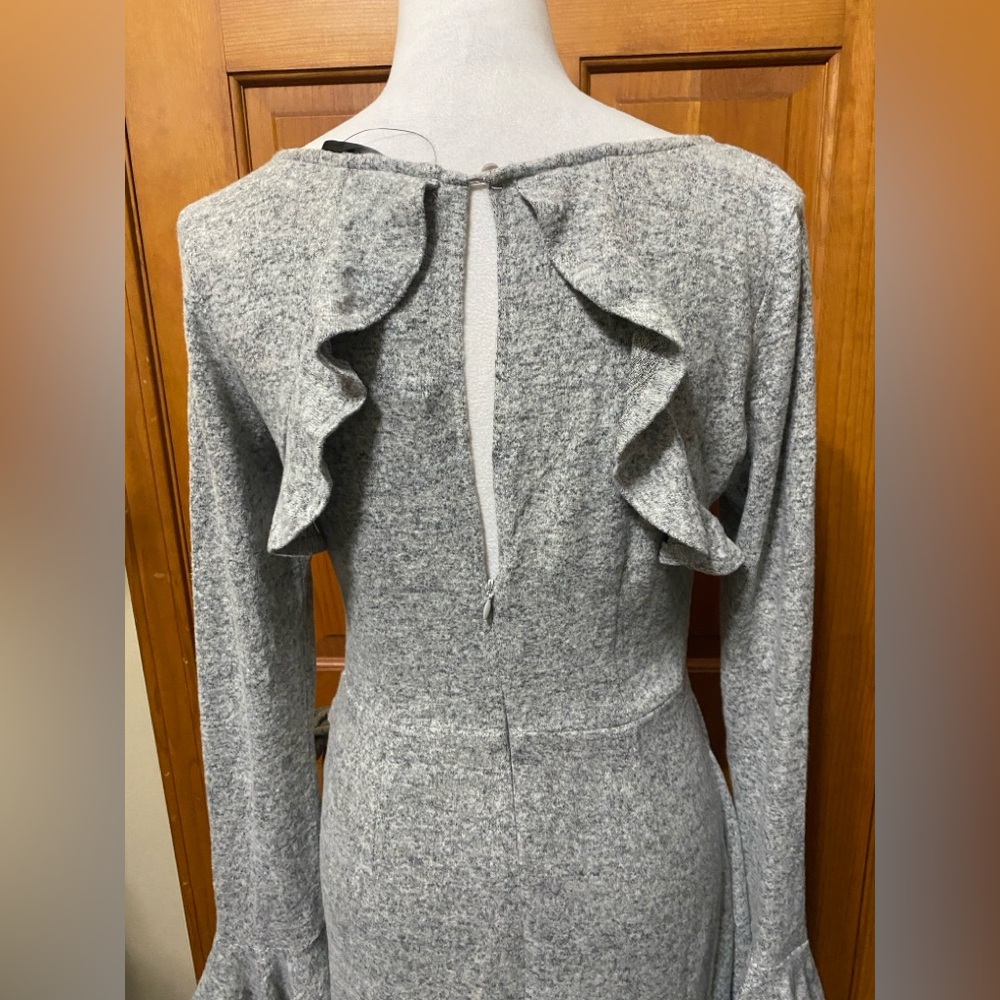 NWT Lulus Gray Knit Dress with Flared Sleeves - Picture 5 of 6